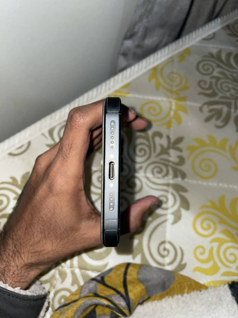 15 pro max JV 256 GB 0