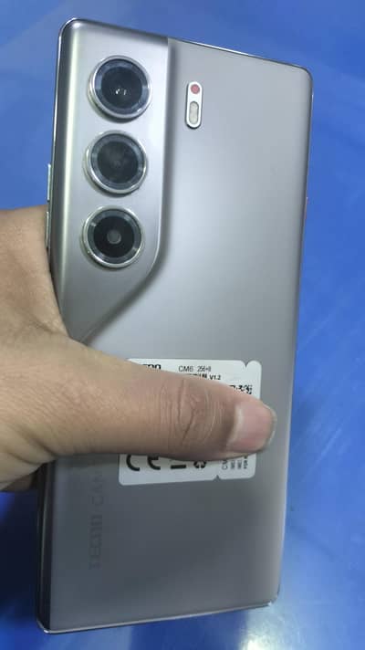 Camon 40pro box open