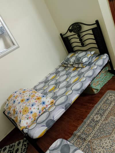 3x6 bed with mattress