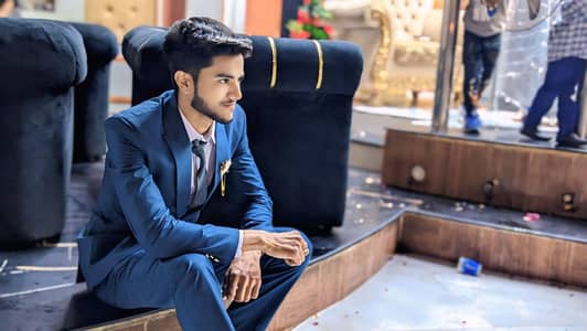 Looking for Full Time Job (Entry Level)”