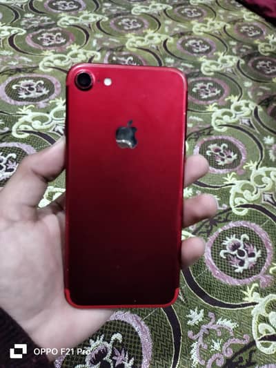 I phone 7 32GB FACTORY UNLOCKED