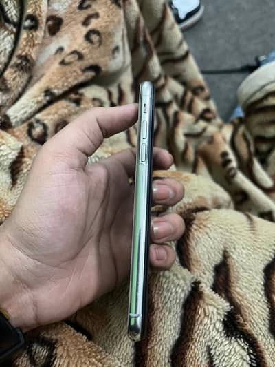 iPhone X pta approved