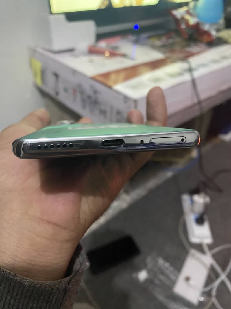 Camon 40 pro 1