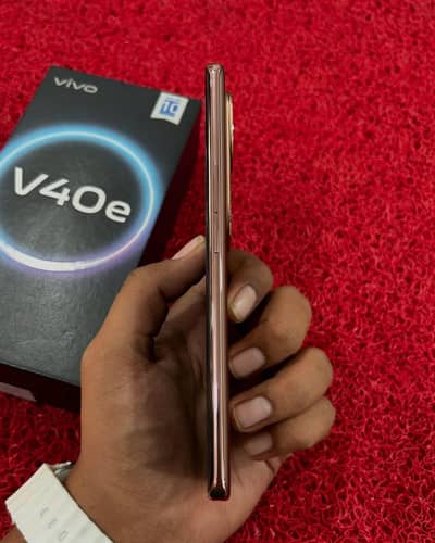 Vivo V40e 8/256 GB