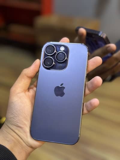 Iphone 14 Pro Jv | 10/10 | Waterpack | Bt 84% | Lla | With Box |