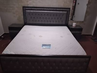 Mattress Spine Supportor size 72 by78 by6  available very neat condion