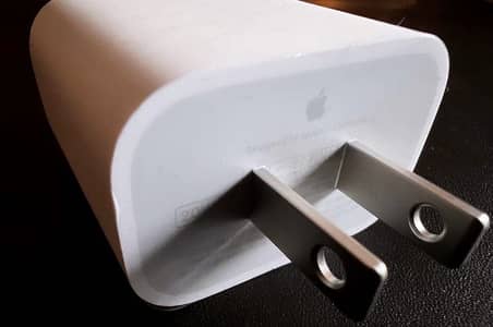 iPhone original adopter cable