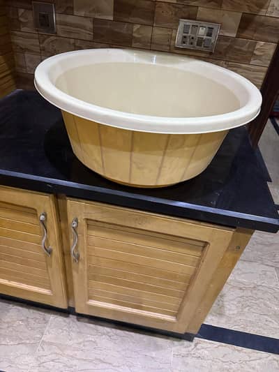 Plastic tub Full Size new