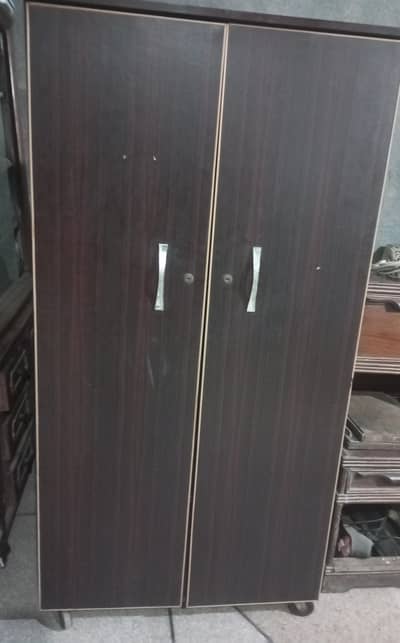 wardrobe almari