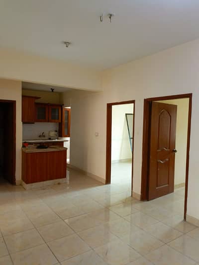 3 bed drawing and dinning flat for sale