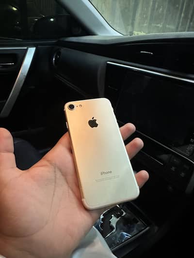 iPhone 7 128gb Pta Approved