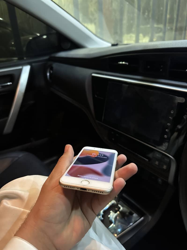 iPhone 7 128gb Pta Approved 6