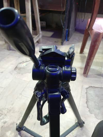 camera stand TR 472