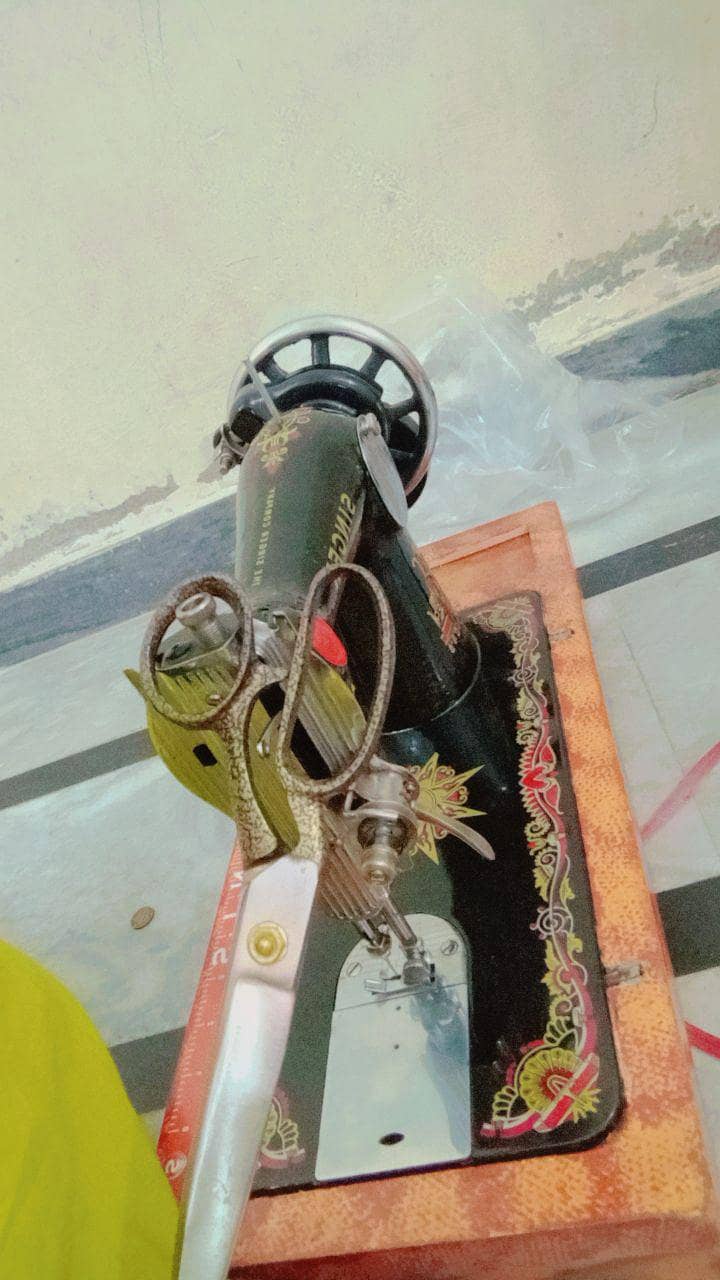 کم قیمت میں بہترین سلائی مشین نئ جیسی singer machine 3