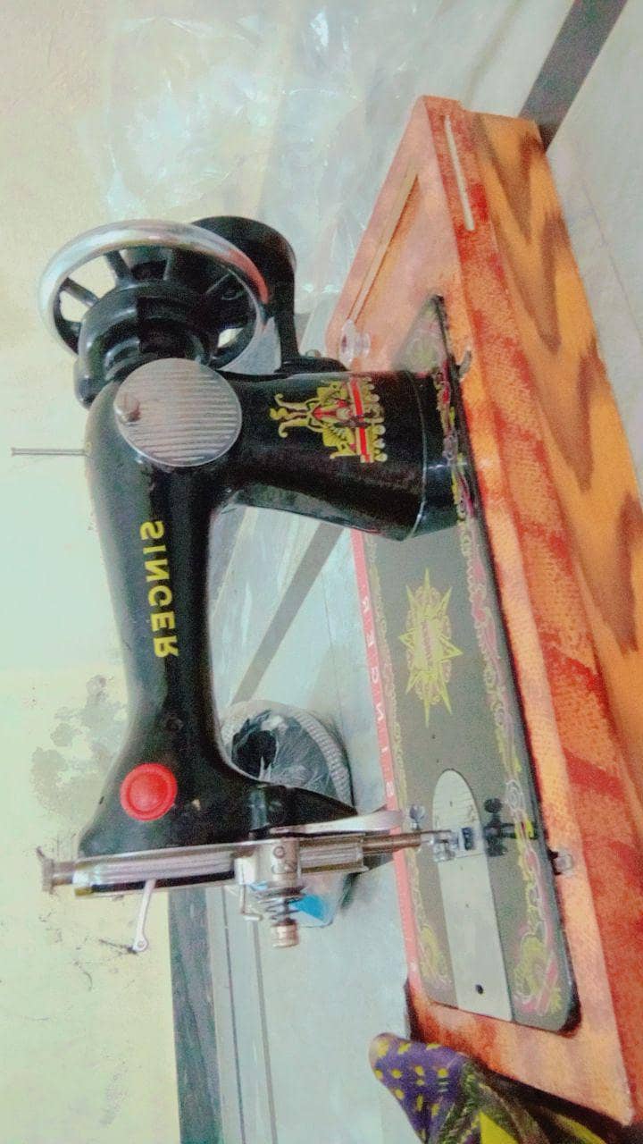 کم قیمت میں بہترین سلائی مشین نئ جیسی singer machine 4