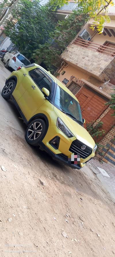 Daihatsu rocky / raize good car . z pkg. .  top of the line