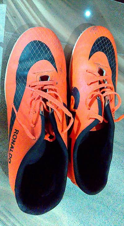 Football shoes