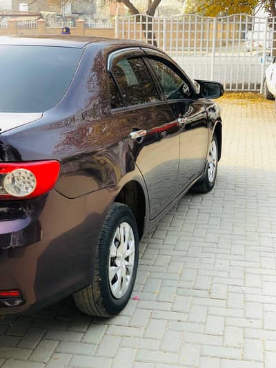 Toyota Corolla Gli 2012/13 in Brand New condition Contact:03030506740