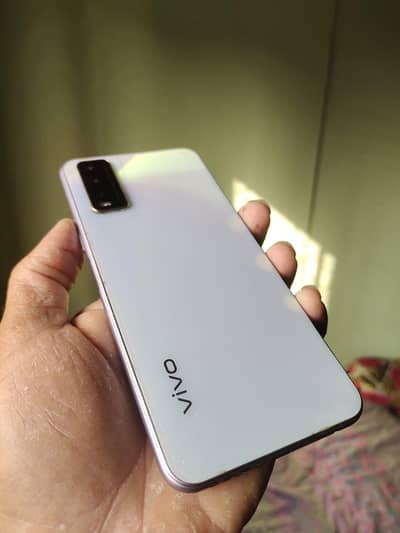 Vivo Y20 with box charger