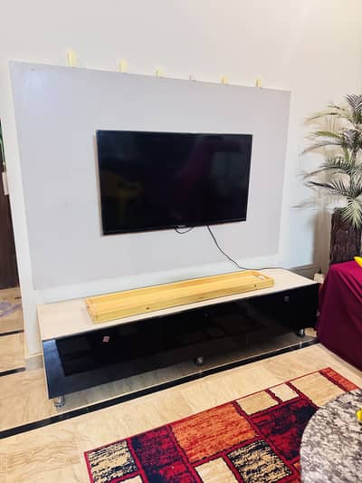 TV unit and consul