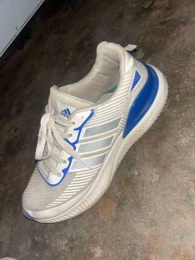 Joggers Adidas shoes 