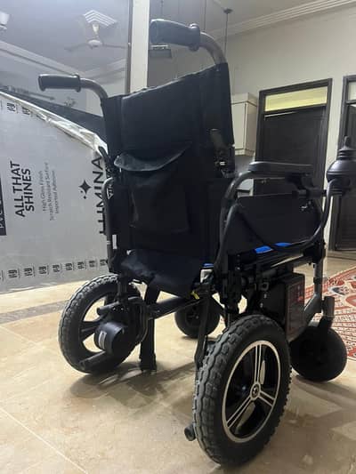 Electric Wheel Chair /Foldable