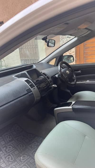 Toyata Prius 2011-15