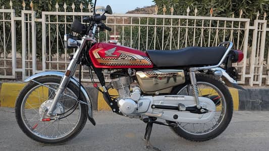 Honda 125 gold edition