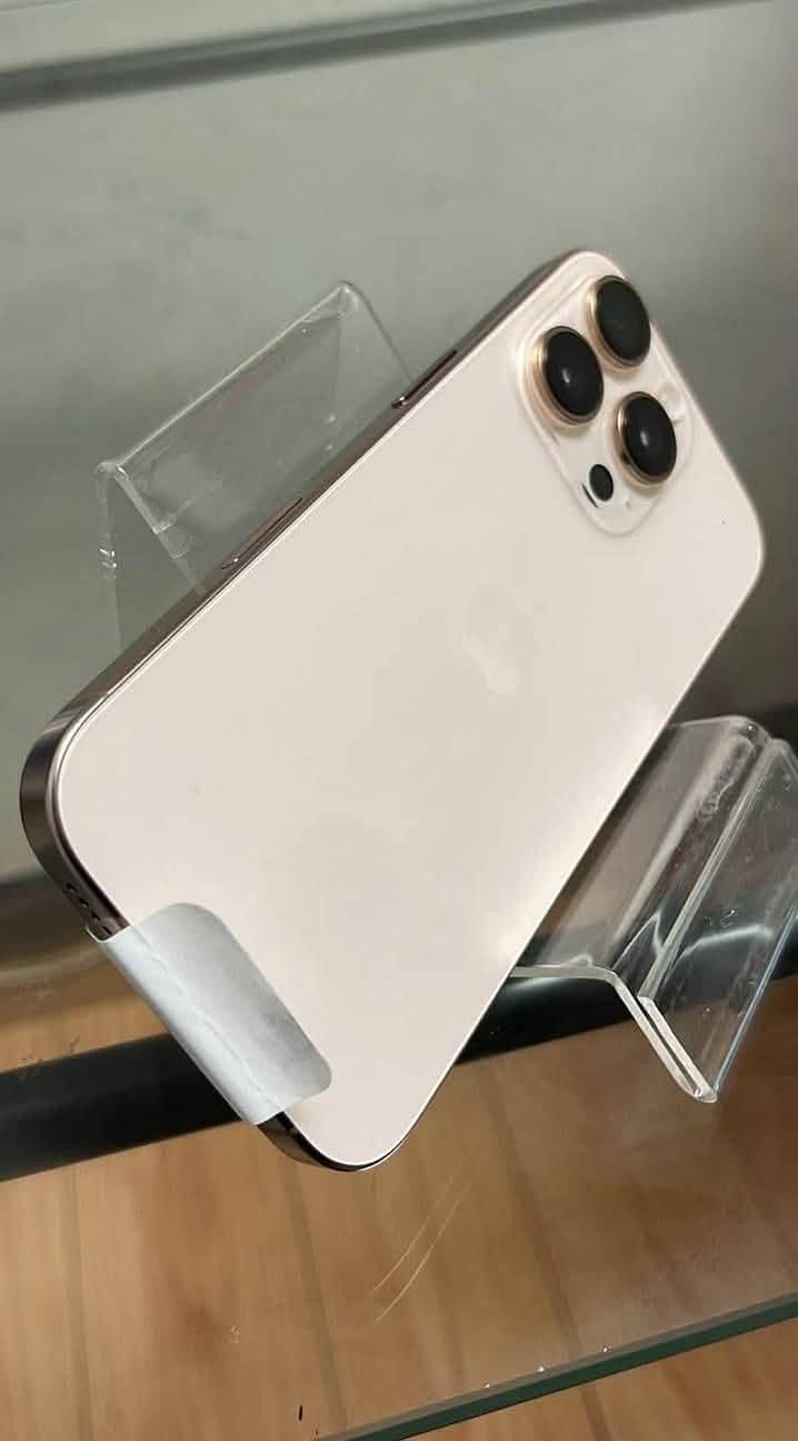 i Phone 8plus, 11,12,13,14,15 pro max on instalment Whatsap 3446372500 4