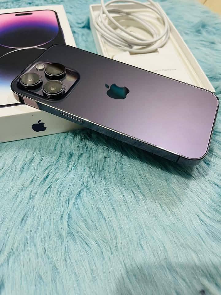 i Phone 8plus, 11,12,13,14,15 pro max on instalment Whatsap 3446372500 7