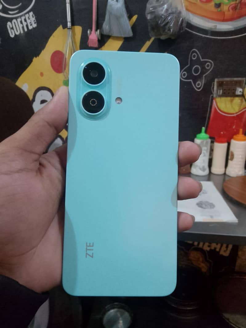 ZTE a35e 2