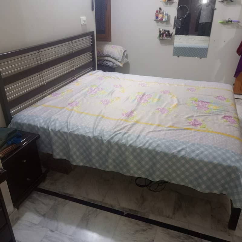 Double bed size 1