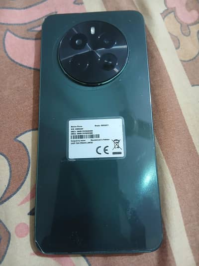 Realms 12 8/256gb in excellent condition for sale no scrath used for f