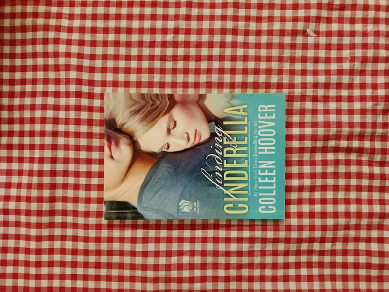 Collen Hoover books collection  6