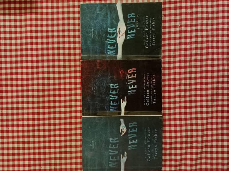 Collen Hoover books collection  14