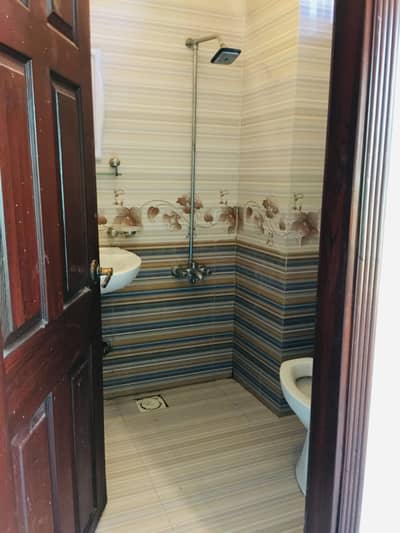 2 BAD APARTMENT AVAILABLE FOR RENT IN E 11