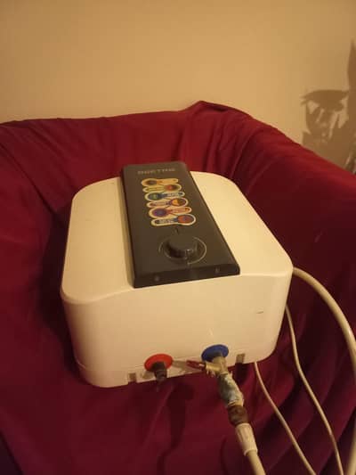 betro Geyser electric instant