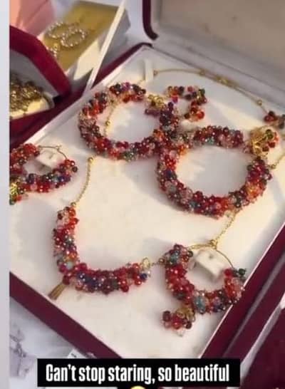 An fashion jewellery