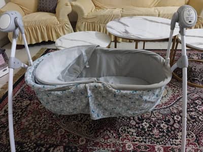 Branded Baby swing and cot for sale