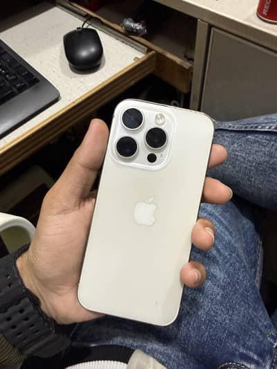 I phone 15 pro 128 Ram jv