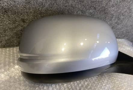 All cars available side mirror