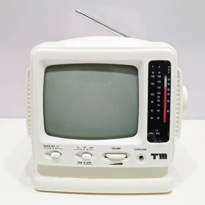 Vintage TM England Electric 5.5" B&W AM/FM Radio TV with Original Box