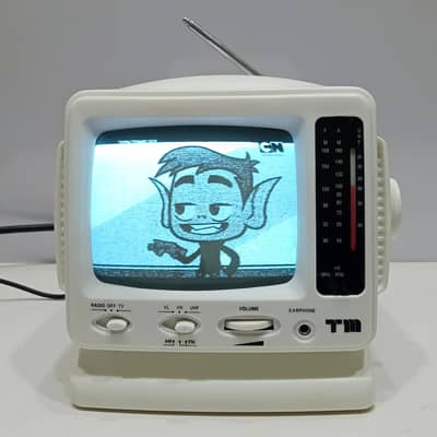 Vintage TM England Electric 5.5" B&W AM/FM Radio TV with Original Box