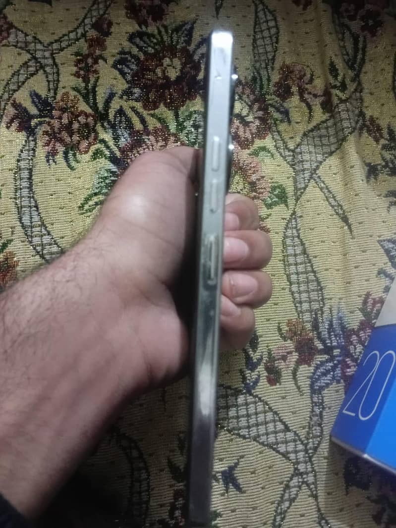 Tecno Camon 20 (8+8) (256) 4