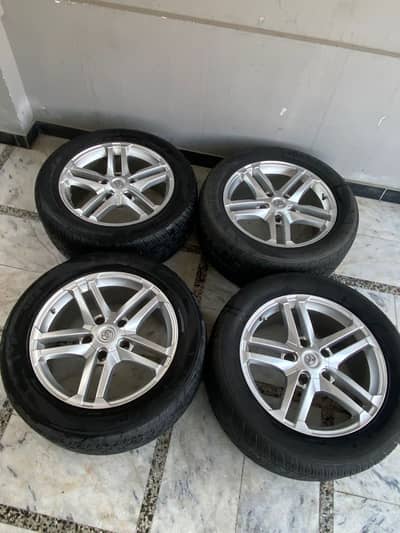 TOYOTA LAND CRUISER ORIGINAL ALLOY RIM