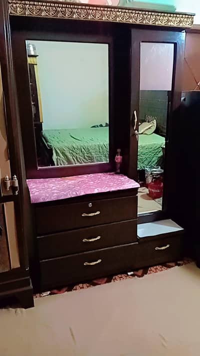 new bad and sad table with out matrs