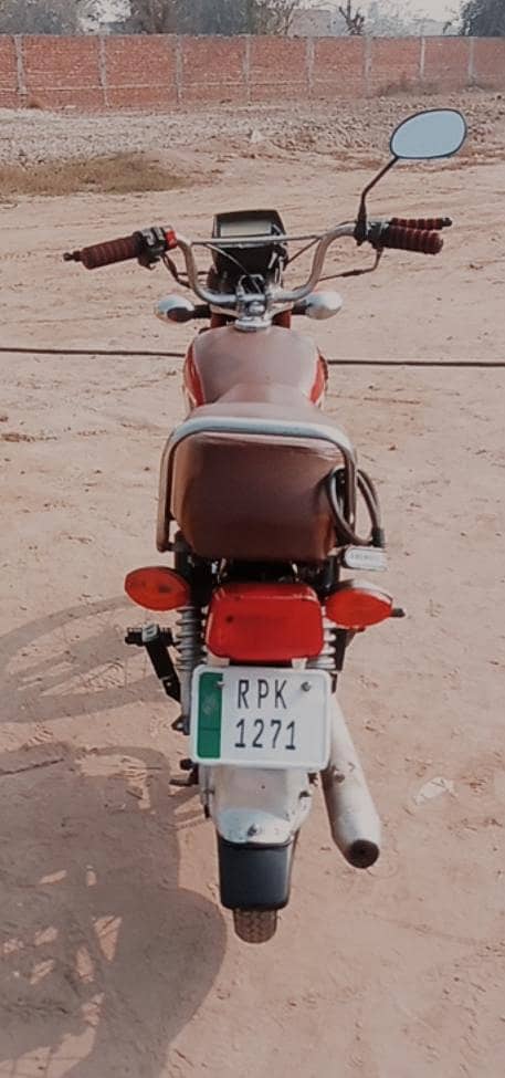 Crown Good condition  Model** 0