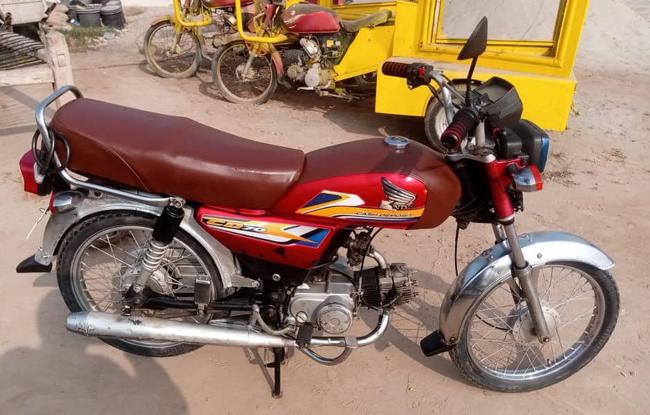 Crown Good condition  Model** 3