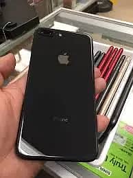 Apple iPhone 8 Plus 4