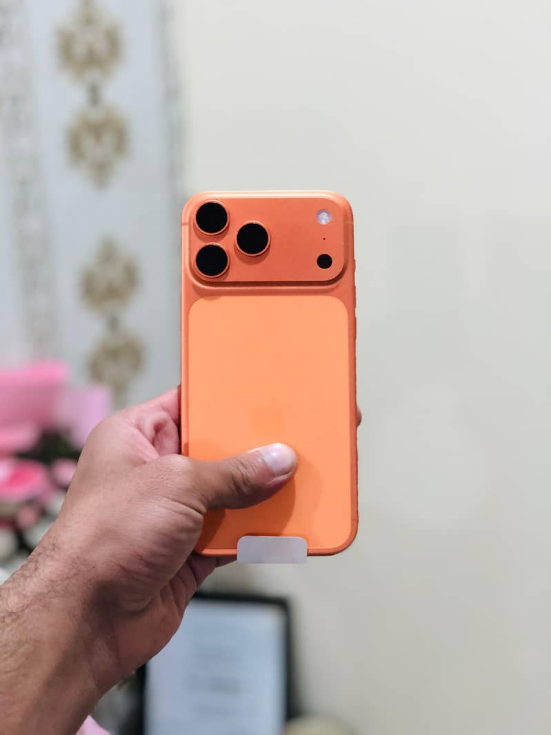 IPHONE 17 PROMAX SILVER X/A MODEL (512) GB 5